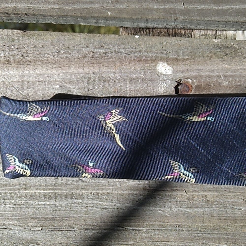 Kenneth Gordon Tie - Picture 2 of 8